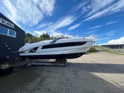 Beneteau Flyer 8.8 Sun Deck 7